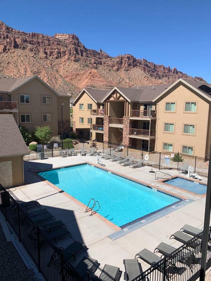 Moab Redcliff Condos Buitenkant foto